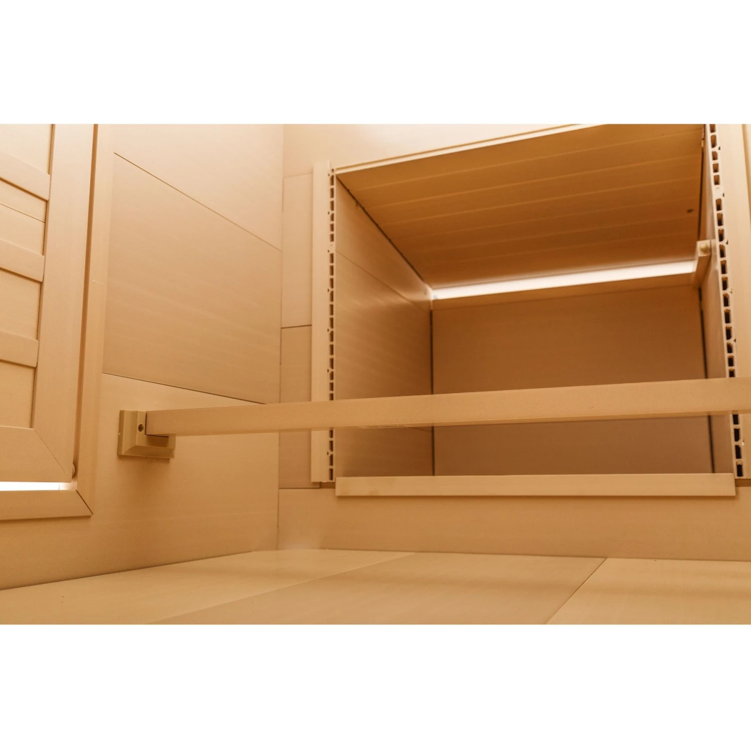 New Age Pet ECOFLEX Fontana Urban Farm Chicken Barn 5 New Age Pet ECOFLEX Fontana Urban Farm Chicken Barn - Image 5