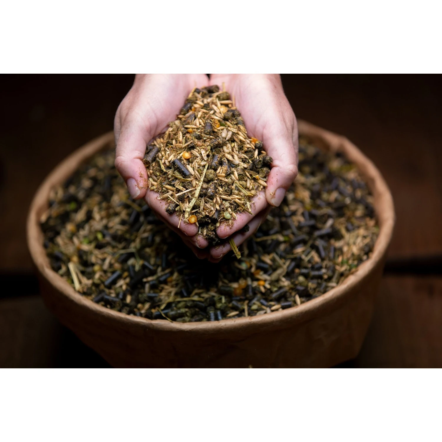 Crypto Aero Dairy Goat Meadow Mix Goat Feed, 50-lb Bag 2 Crypto Aero Dairy Goat Meadow Mix Goat Feed, 50-lb Bag - Image 2