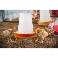 Tuff Stuff Products Poultry Feeder Folding Leggs Farm Animal Feeder, 11-lb -Meadow Farm 777118 PT3. AC SS1800 V1689270109