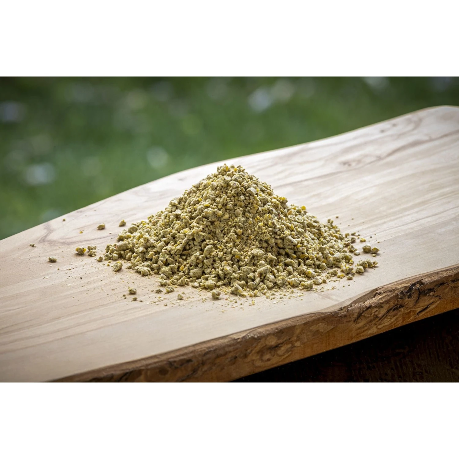 Modesto Milling Organic 17% Protein Layer Crumbles Chicken Feed 2 Modesto Milling Organic 17% Protein Layer Crumbles Chicken Feed - Image 2